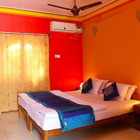 Dreams Palm Beach Resort Calangute Exteriör bild